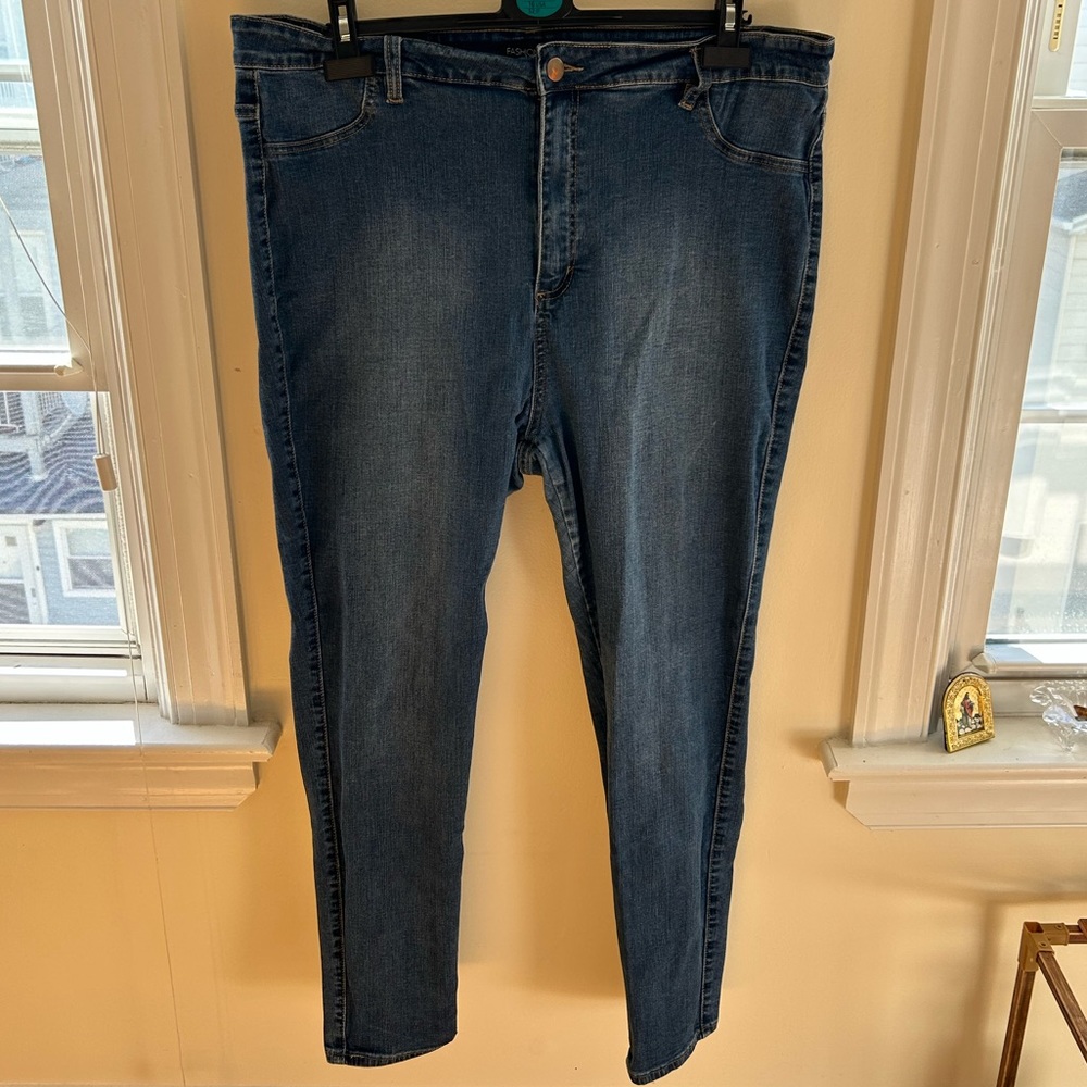 FashionNova CURVE Plus Size Skinny Leg Jeans